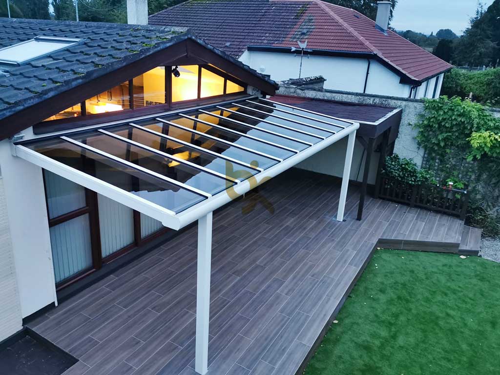Kanopi kaca untuk teras rumah